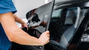 پوشش شیشه دودی خودرو